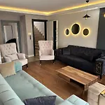 With Pool In Apartamento Antalya