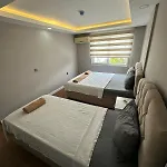 With Pool In * أنطاليا